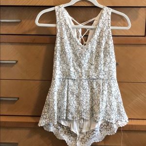 High low lace sleeveless blouse